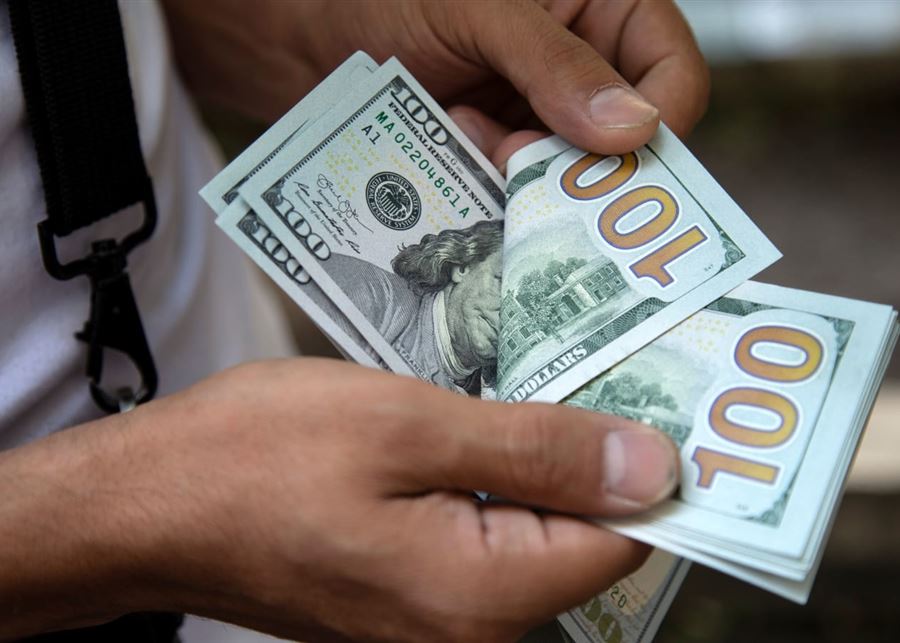 كيف افتتح سعر صرف الدولار صباح اليوم؟