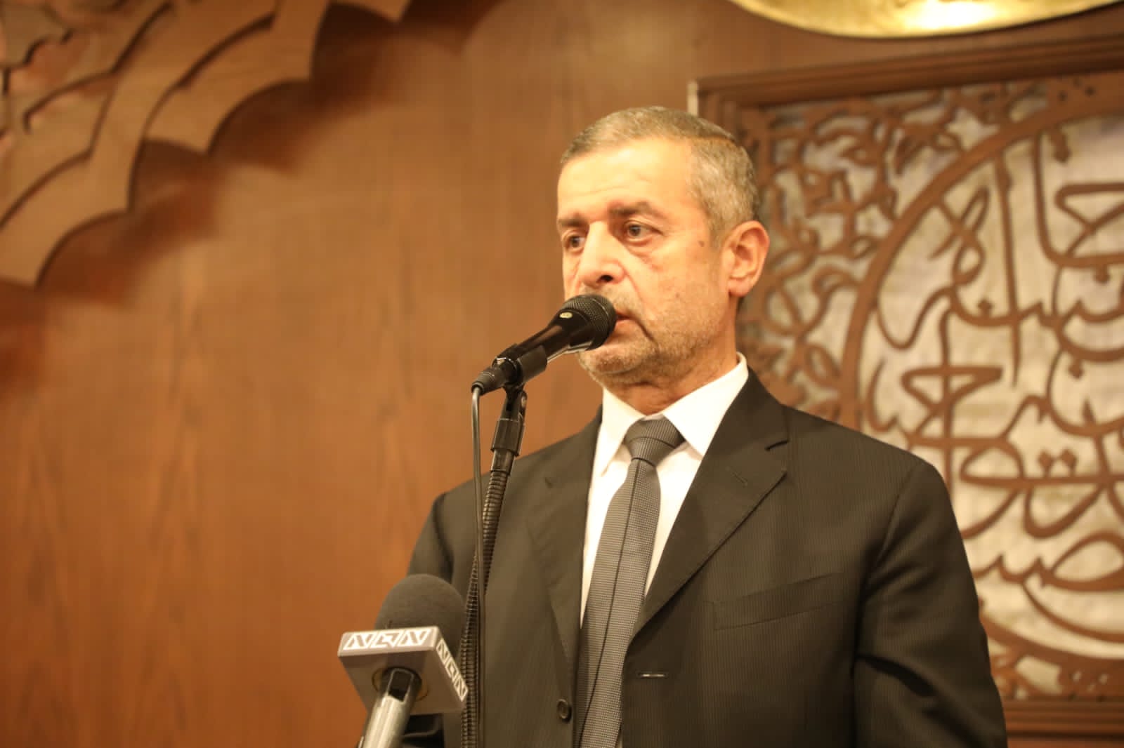 النائب هاني قبيسي ؛ لا نفهم مواقف بعض اللبنانيين الذين يتنازلون عن كل الكرامة الوطنية والسيادة والحدود والعيش المشترك وينتظرون القرارات الخارجية حتى تحل الازمة اللبنانية
