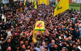 حزب الله يُشيّع الش..هيد على طريق القدس علي أحمد حمادة في بلدة الدوير الجنوبية
