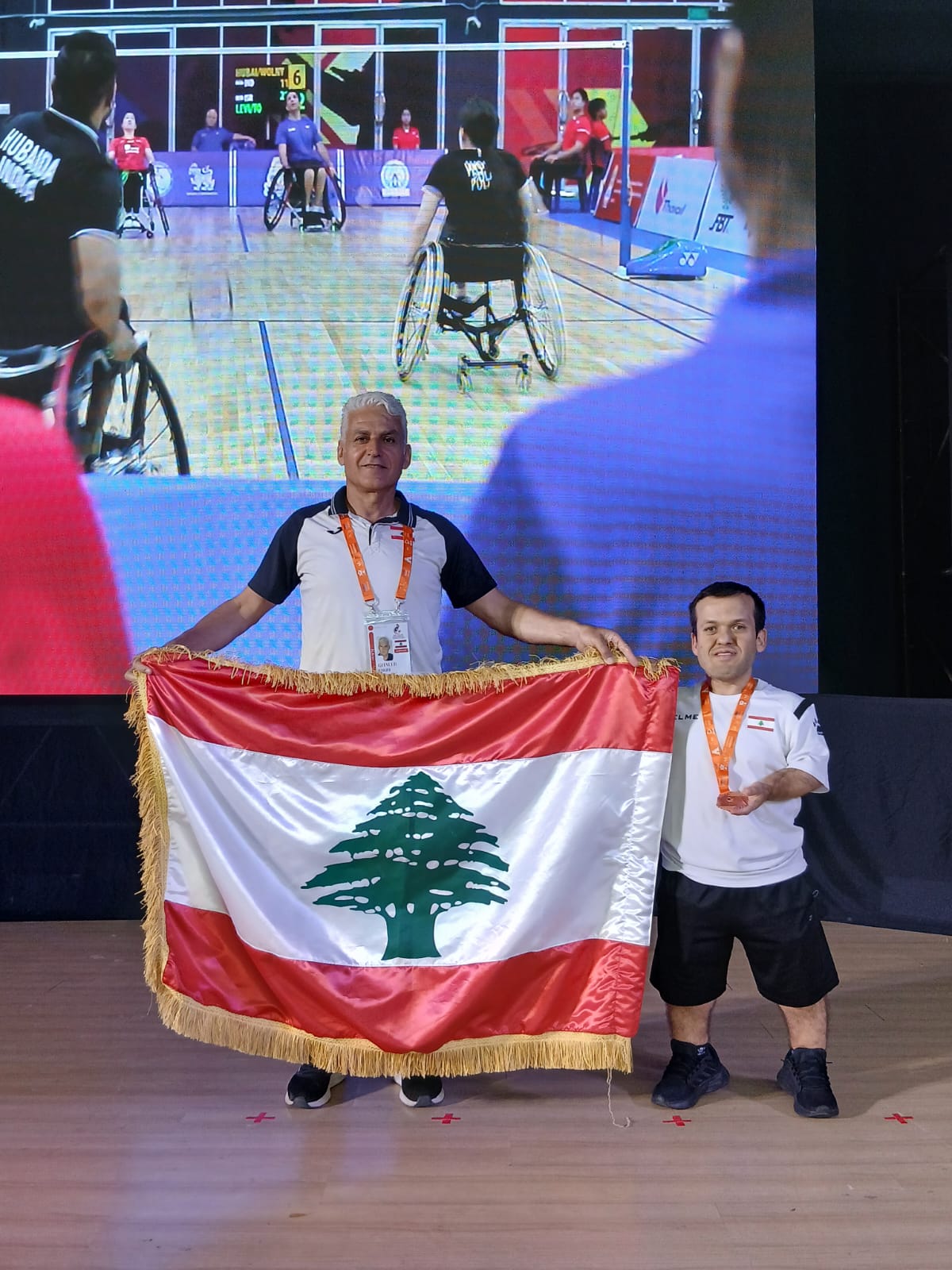 فوز لبنان بالميدالبه البرونزيه في بطولة العالم للبارالمبي للريشة الطائرة SH6 عن فئة زوجي رجال