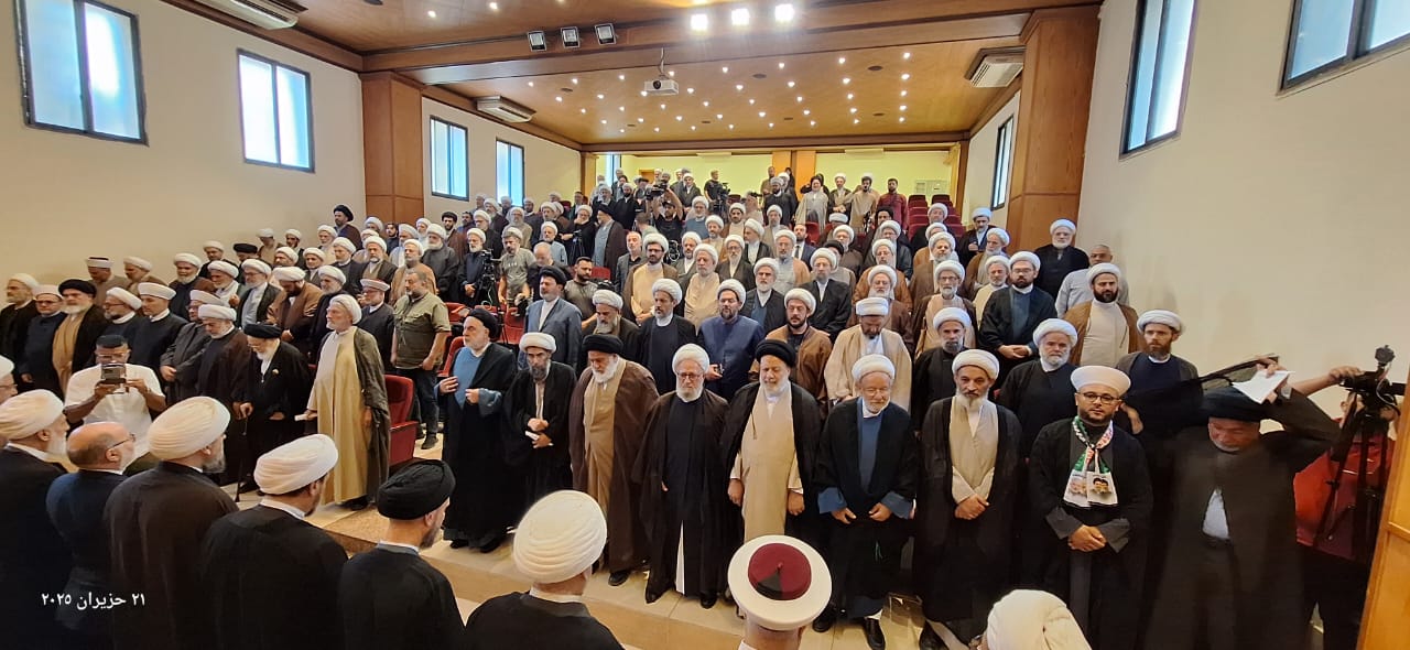 لقاء علمائي في مقر المجلس الشيعي دعما للجمهورية الإسلامية الإيرانية