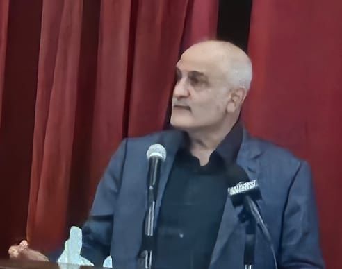 النائب علي حسن خليل: قرارنا واضح لن نسمح ولا نرضى بأي صراع داخلي نحن نريد من كل اللبنانيين أن يتوحدوا وأن نواجه سوياً مخططات إسرائيل وعدوانيتها، والثنائي الوطني لن يفوّتوا استحقاق الانتخابات النيابية وهما متمسكان بخوضه