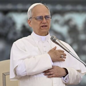 “زيارة البابا المرتقبة: بارقة أمل لوطن أنهكته الأزمات والتحديات”