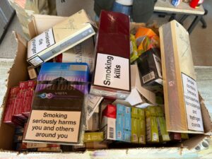 “الريجي” تضبط مصنوعات تبغية مهرّبة ومزورة في حي الصويري ومجدل عنجر