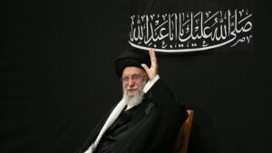 من دلّ إسرائيل على موقع السيد خامنئي؟